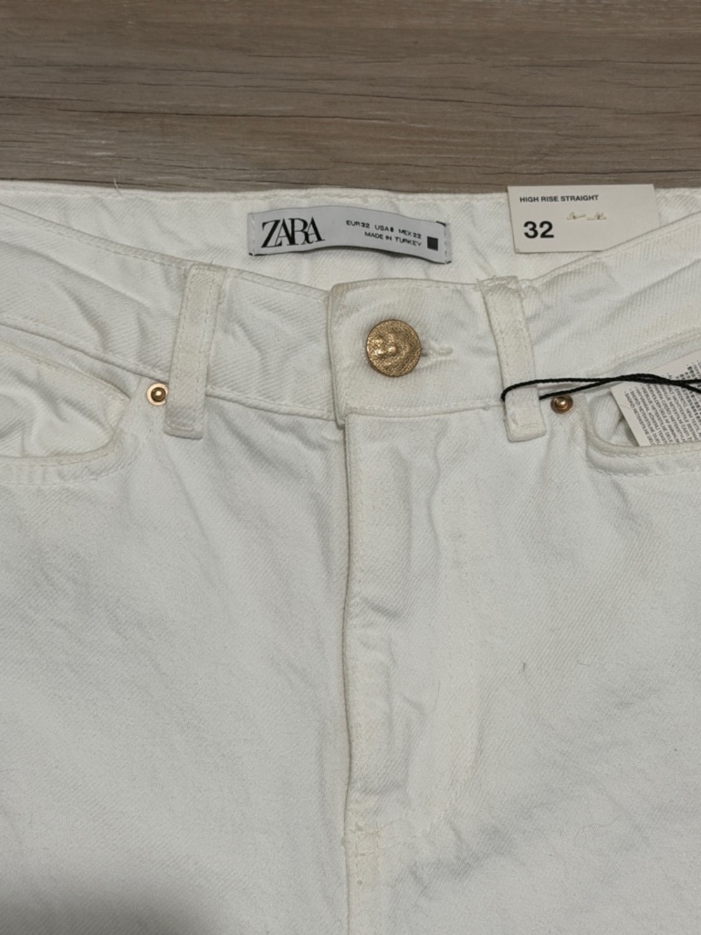 BNWT Zara White High-Rise Women’s Straight Jeans Size 0 - Picture 4 of 7